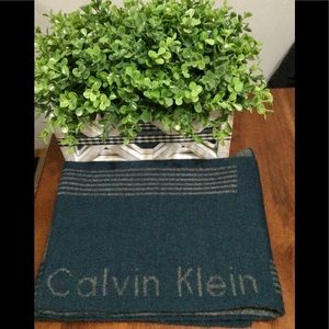 SCARF CALVIN KLEIN